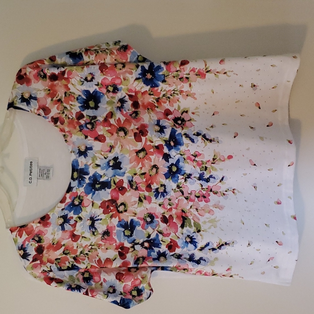Shirt with sequins